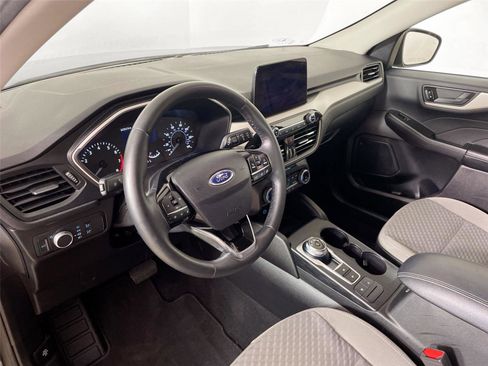 Used 2022 Ford Escape SE w/ SE Sport Appearance Package AWD/4WD image 23