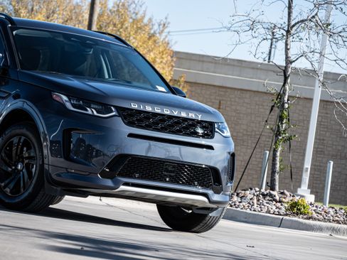 Used 2024 Land Rover Discovery Sport S image 5