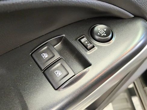 Used 2021 Chevrolet Colorado LT w/ Chrome Appearance Package AWD/4WD image 22