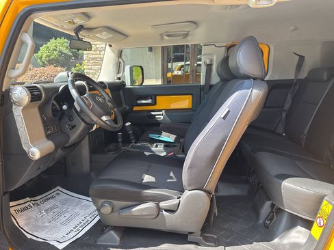 Used 2008 Toyota FJ Cruiser 4WD image 12