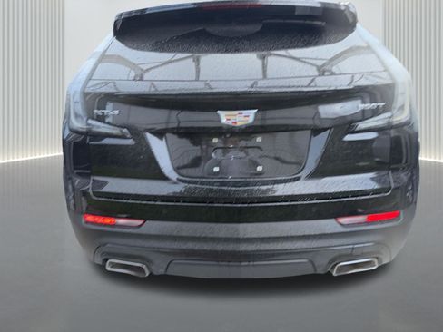 Used 2023 Cadillac XT4 Sport image 6