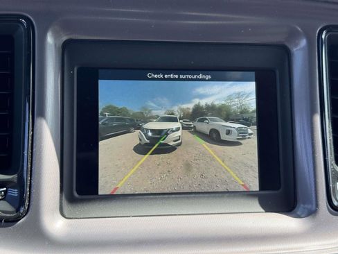 Used 2023 Dodge Challenger SXT RWD image 21