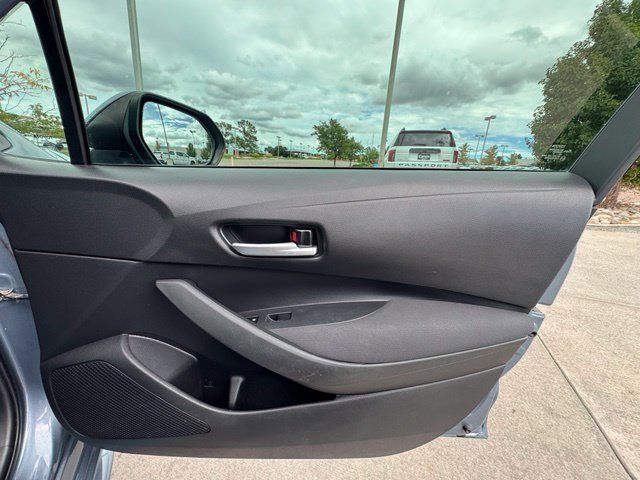 Used 2020 Toyota Corolla LE FWD image 30