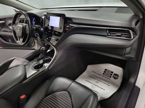 Used 2023 Toyota Camry SE FWD image 33