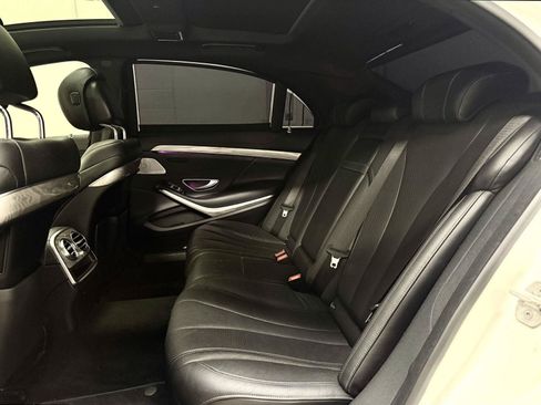 Used 2016 Mercedes-Benz S 550 Sedan w/ Premium Package image 19