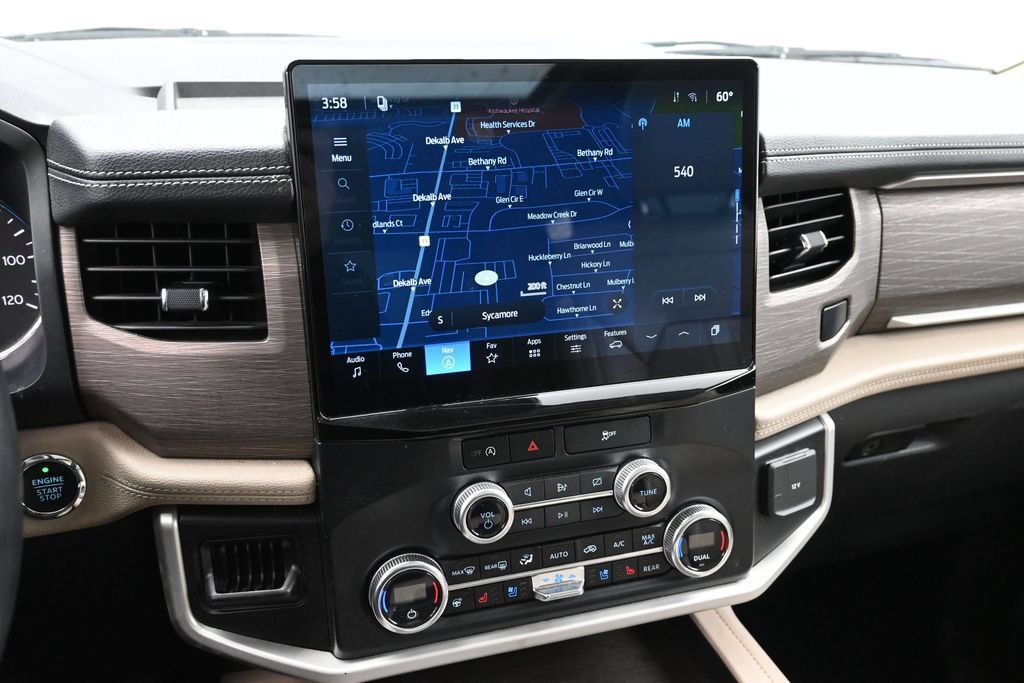 Used 2024 Ford Expedition Limited AWD/4WD image 16