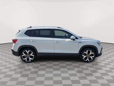 Certified 2023 Volkswagen Taos SEL AWD/4WD image 20