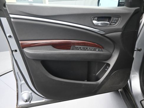 Used 2016 Acura MDX FWD w/ Technology Package image 16