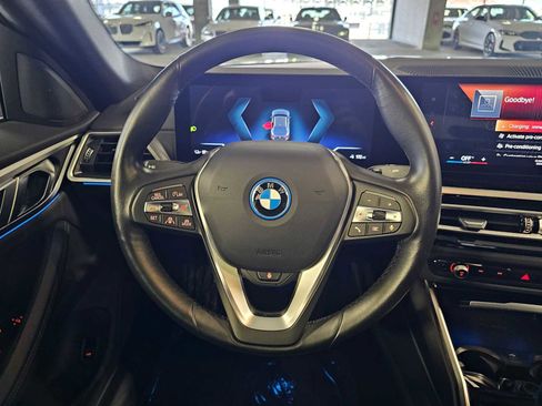 Used 2023 BMW i4 eDrive35 image 11
