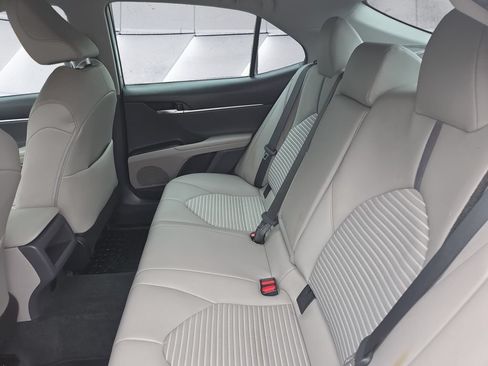 Used 2023 Toyota Camry SE AWD/4WD image 11