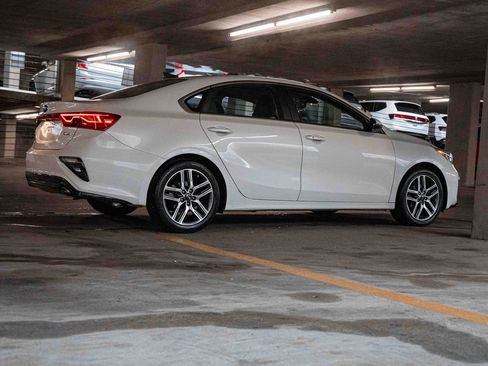 Used 2021 Kia Forte EX image 6