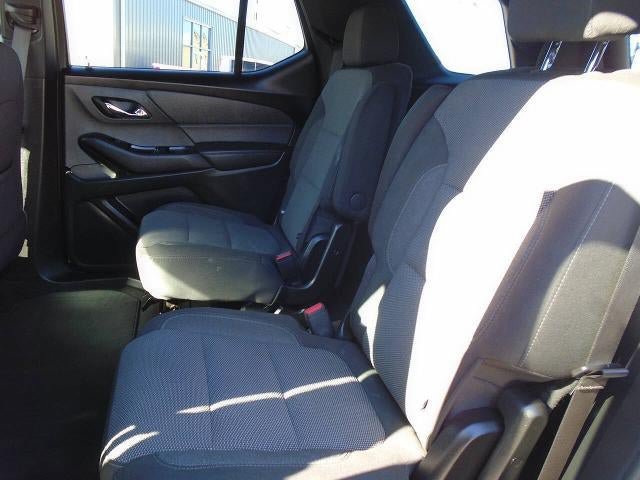 Used 2023 Chevrolet Traverse LT FWD image 19