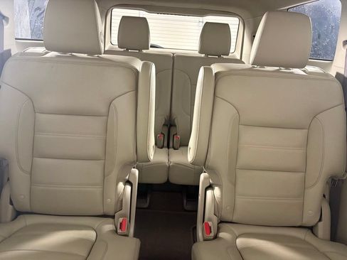 Used 2019 GMC Acadia Denali w/ Technology Package FWD image 44