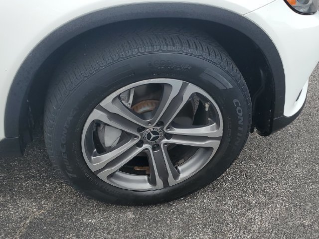 Used 2018 Mercedes-Benz GLC 300 4MATIC image 6