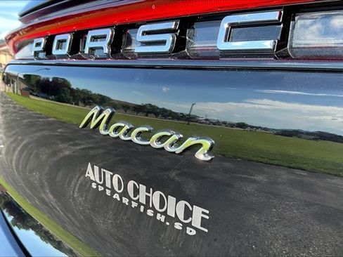 Used 2024 Porsche Macan image 24
