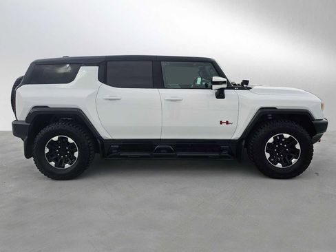 Used 2024 GMC Hummer EV 2X w/ Extreme Off-Road Package image 2