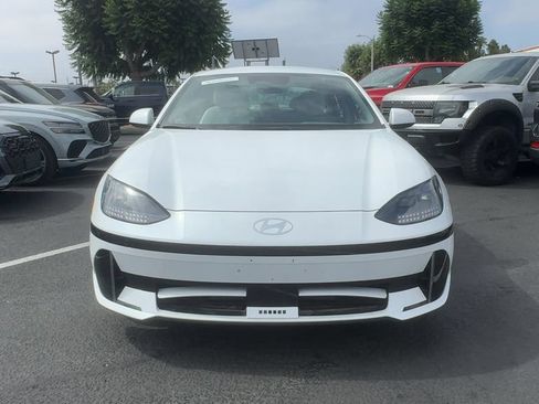 Used 2025 Hyundai Ioniq 6 SEL AWD/4WD image 9