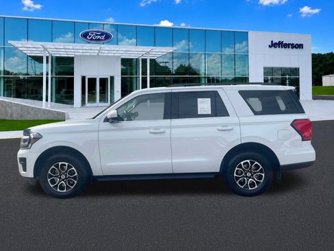 Used 2022 Ford Expedition XLT RWD image 4