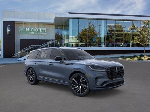 New 2026 Lincoln Aviator Black Label w/ Jet Appearance Package image 7