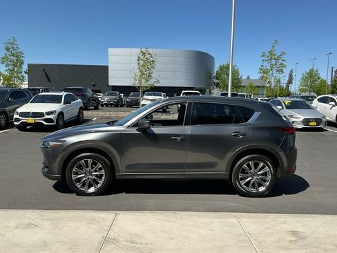 Used 2019 MAZDA CX-5 Signature AWD/4WD image 2