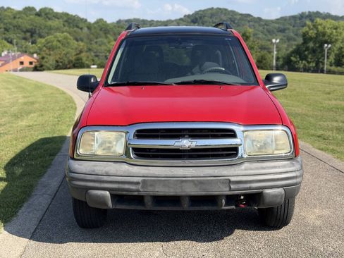 Used 2003 Chevrolet Tracker 2WD w/ Preferred Equipment Group image 5