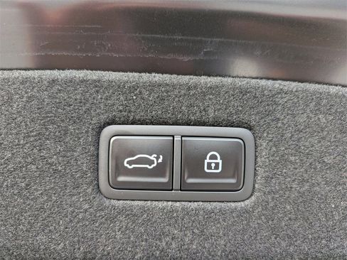 New 2026 Genesis G90 3.5T Prestige image 31