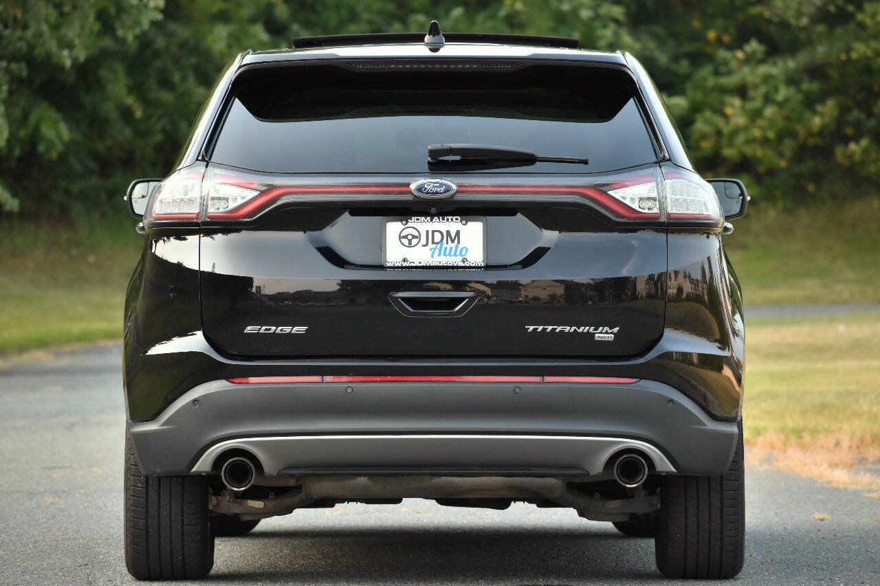 Used 2018 Ford Edge Titanium w/ Equipment Group 301A AWD/4WD image 6