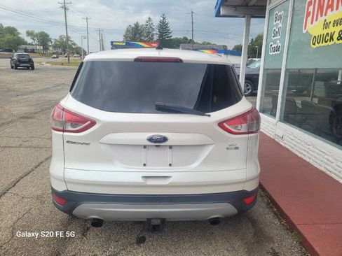 Used 2016 Ford Escape SE image 5