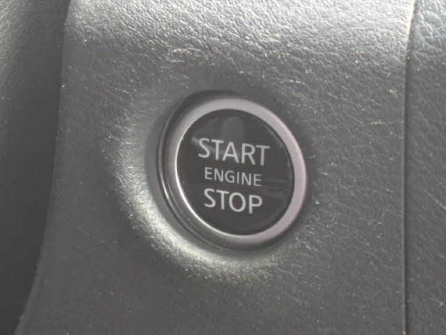 Used 2022 Nissan Frontier SV w/ Technology Package AWD/4WD image 30