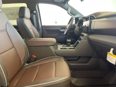 New 2026 GMC Sierra 1500 Denali AWD/4WD image 26