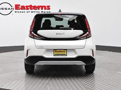 Used 2023 Kia Soul LX FWD image 6