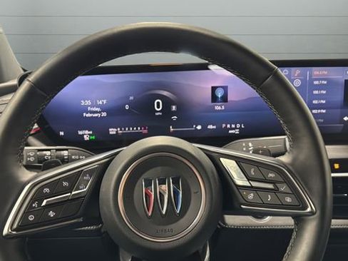 Used 2025 Buick Enclave Preferred image 20