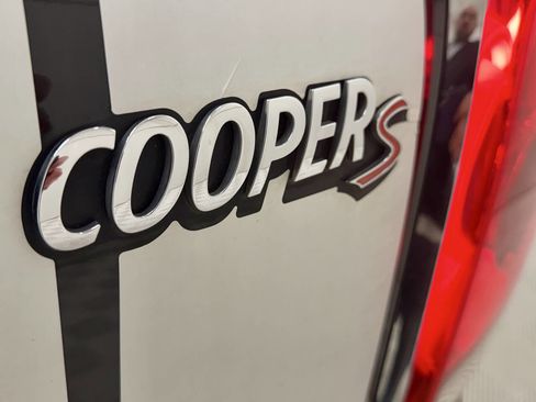 Used 2019 MINI Cooper Countryman S w/ Premium Package image 9