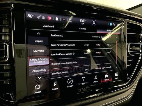 Used 2025 Dodge Durango SRT Hellcat w/ Black Package image 40