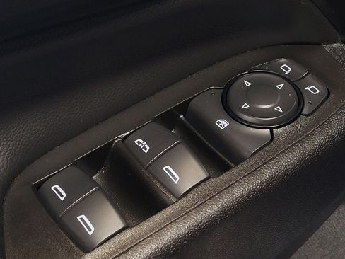 Used 2024 Chevrolet Equinox LT image 27