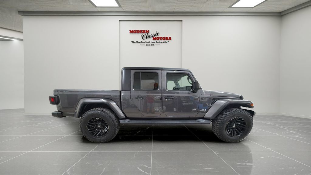Used 2023 Jeep Gladiator Overland w/ Cold Weather Group AWD/4WD image 6