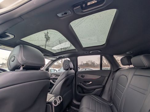 Used 2022 Mercedes-Benz GLC 300 4MATIC image 38