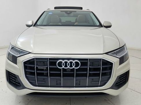 Used 2023 Audi Q8 Premium Plus w/ Premium Plus Package image 2