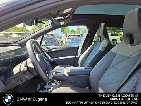 Used 2025 BMW iX xDrive50 image 24