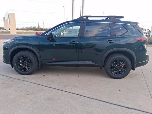 New 2026 Nissan Rogue SV AWD/4WD image 4