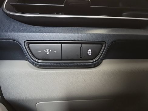 Certified 2025 Kia Carnival EX FWD image 20