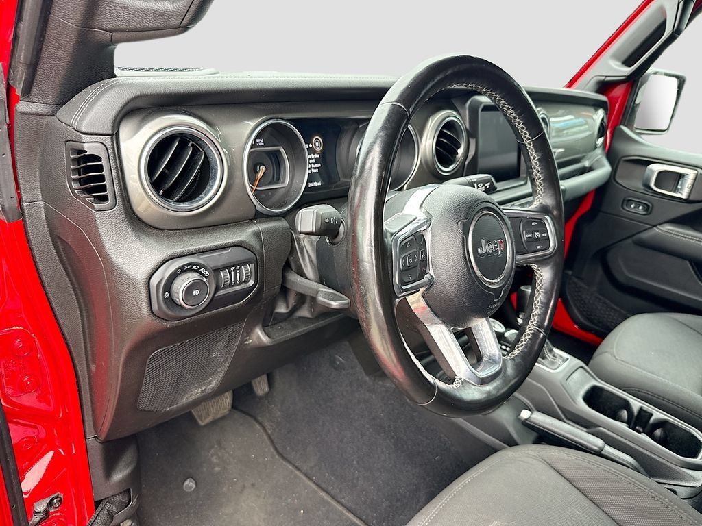 Certified 2022 Jeep Wrangler Unlimited Sahara w/ Cold Weather Group AWD/4WD image 10