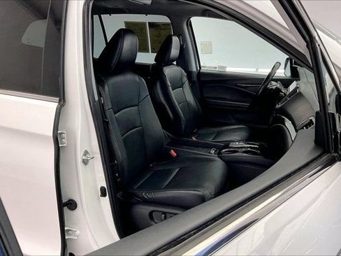 Used 2021 Honda Pilot Touring image 6