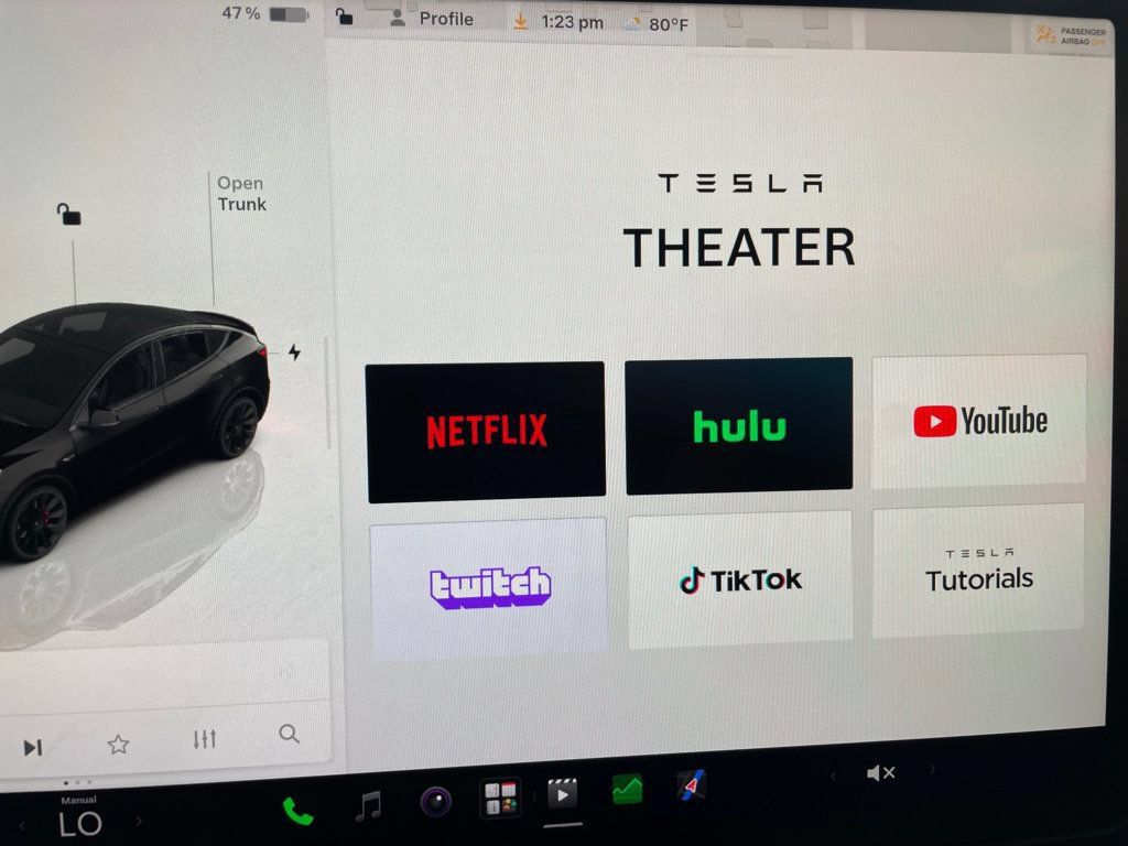 Used 2022 Tesla Model Y Performance AWD/4WD image 40