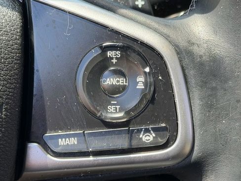 Used 2019 Honda Civic Touring image 21