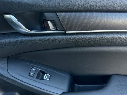 Certified 2019 Honda Accord EX-L image 19