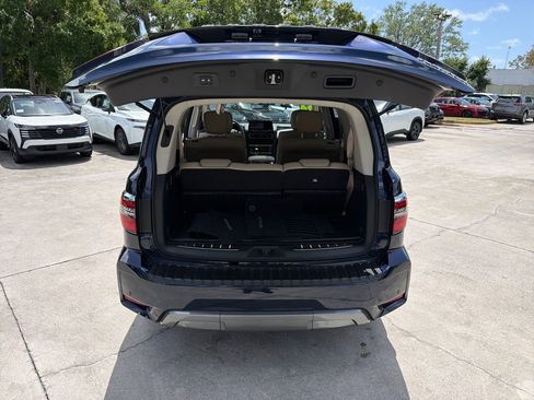 Used 2024 Nissan Armada Platinum w/ Captain's Chairs Package RWD image 37