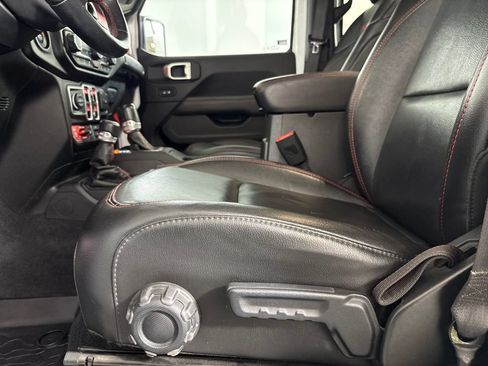Used 2020 Jeep Wrangler Unlimited Rubicon AWD/4WD image 24