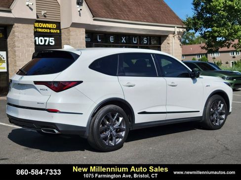 Used 2022 Acura MDX A-Spec image 5