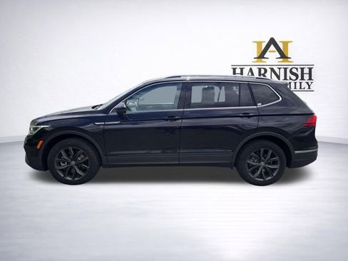 Used 2023 Volkswagen Tiguan SE w/ Panoramic Sunroof Package AWD/4WD image 4
